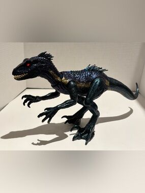 Jurassic World Dino Trackers Indoraptor Track 'N Attack Dinosaur Lights n Sound
